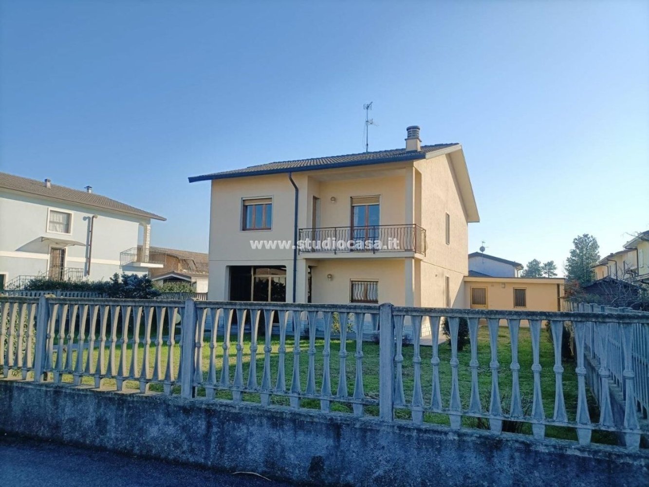 4 rooms Villa in Trescore Cremasco, Italy No. 112975