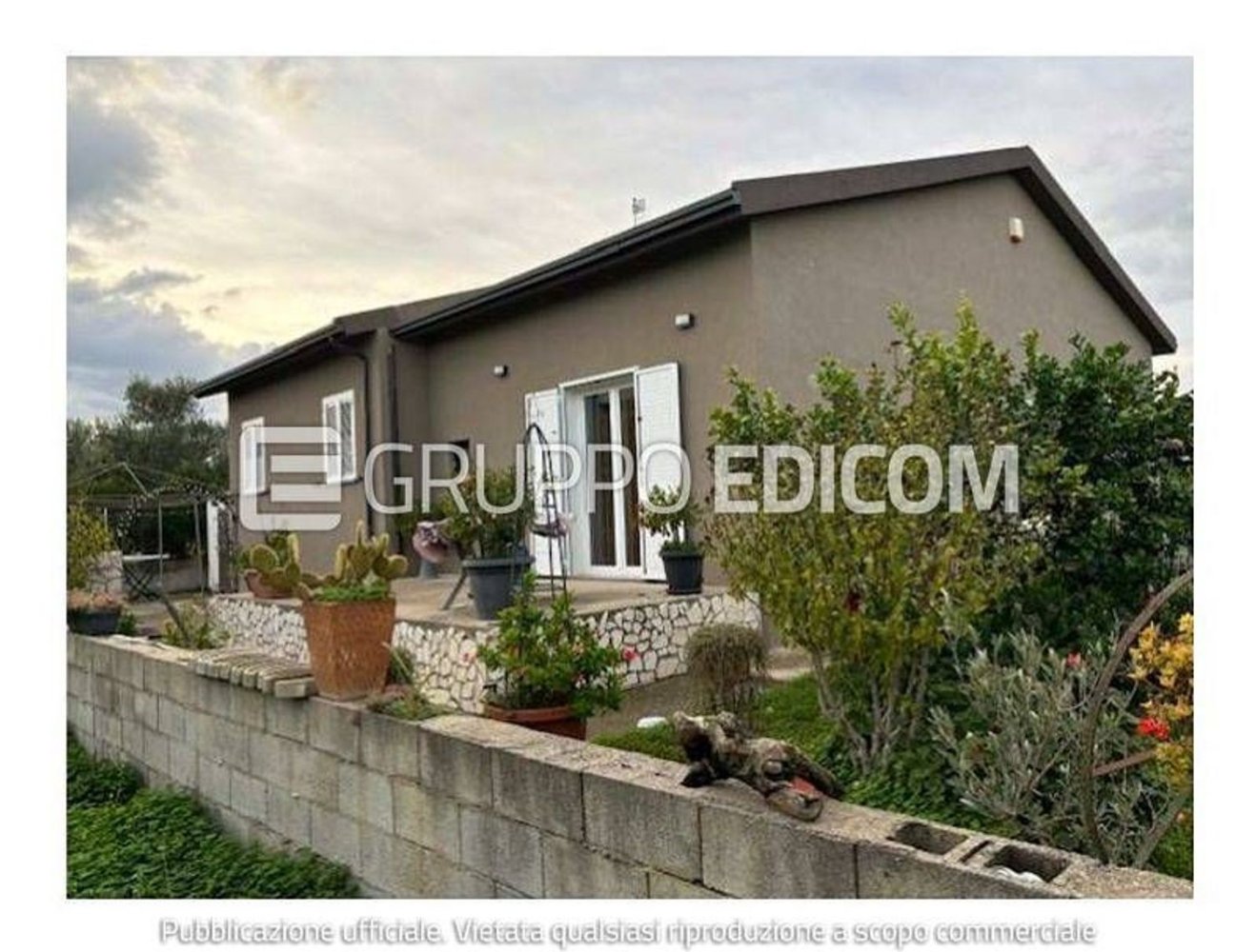 3 bedrooms Villa in Borgia, Italy No. 385213