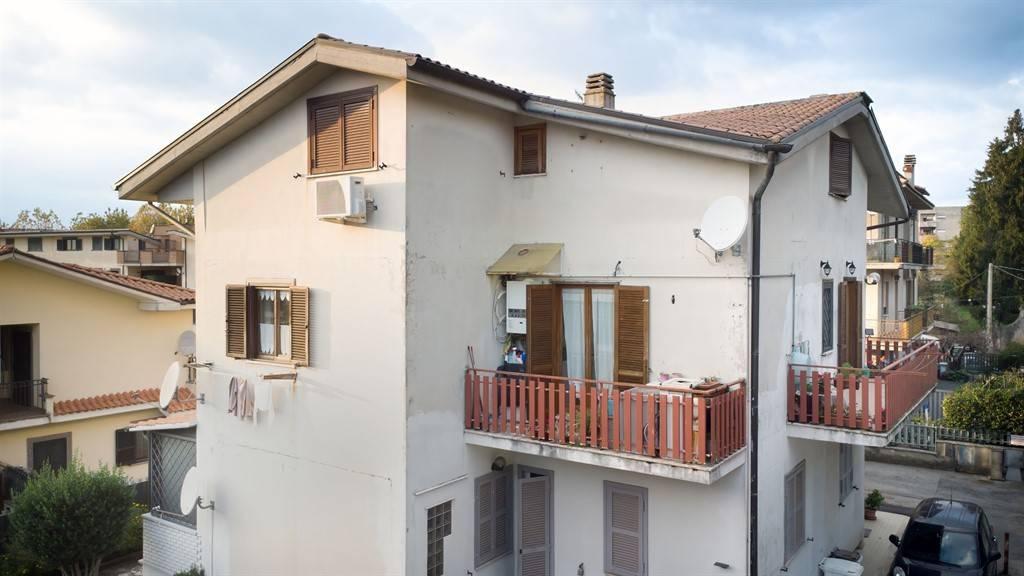 3غرفة شقة في Palestrina, Italy رقم 29579