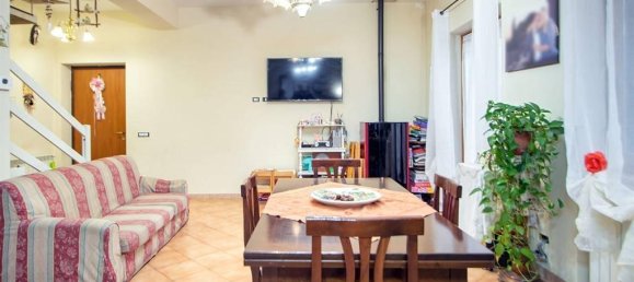 3غرفة شقة في Palestrina, Italy رقم 29579 2