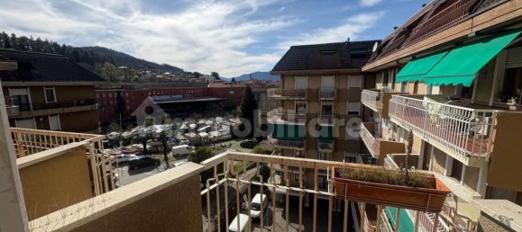 4 غرف نوم شقة في Luino, Italy رقم 344045 22