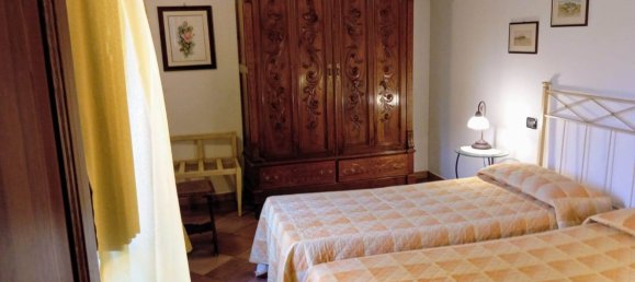 5 rooms Apartment in Certaldo, Italy No. 286740 12