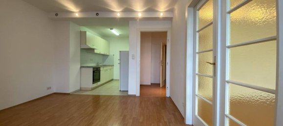 2 rooms Apartment in Penzing, Austria No. 199553 3