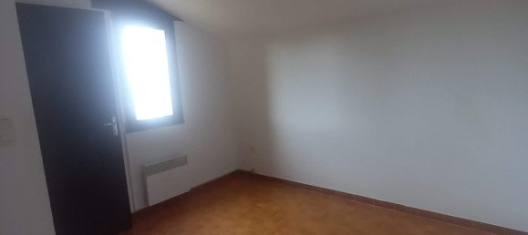 3 bedrooms House in Saint-Julien, France No. 196712 50