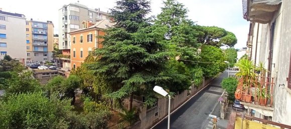 6 rooms Apartment in Savona, Italy No. 64667 9