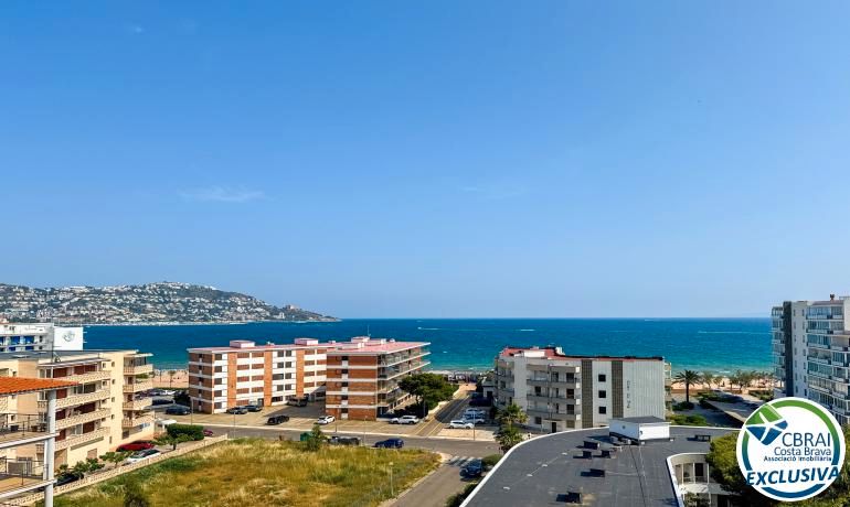 1 غرف نوم شقة في Roses, Spain رقم 235256