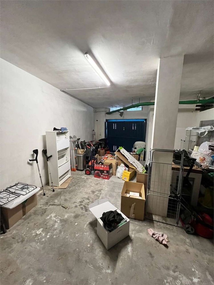 Garage à Albenga, Italy 35m² No. 123351