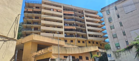 4 Schlafzimmer Wohnung in Messina, Italy, Nr. 321948 2