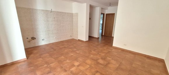 4 Schlafzimmer Wohnung in Messina, Italy, Nr. 321948 4