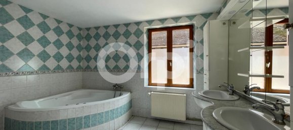 2 bedrooms House in La Couture-Boussey, France No. 360641 7