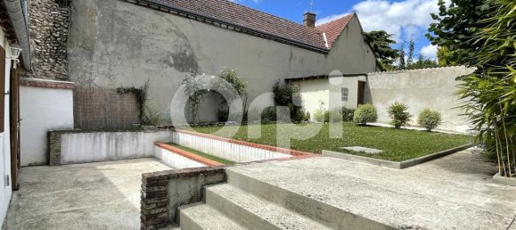 2 bedrooms House in La Couture-Boussey, France No. 360641 16