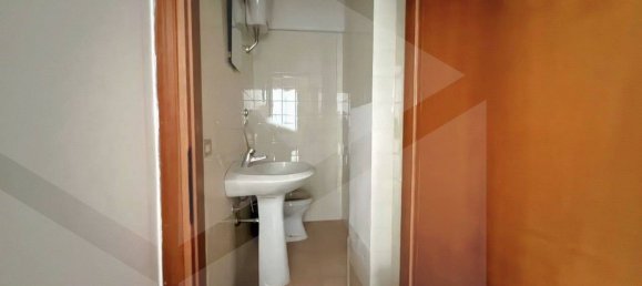 80m² Commercial property in Triggiano, Italy No. 17112 6