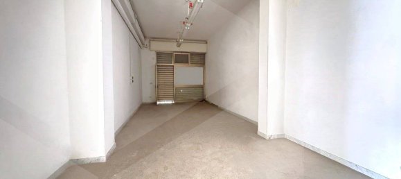 80m² Commercial property in Triggiano, Italy No. 17112 5