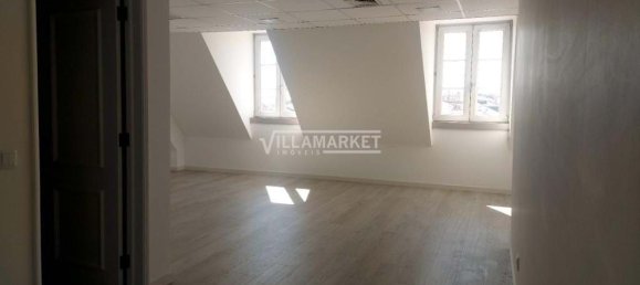 44m² Office in Lisbon, Portugal No. 94113 2