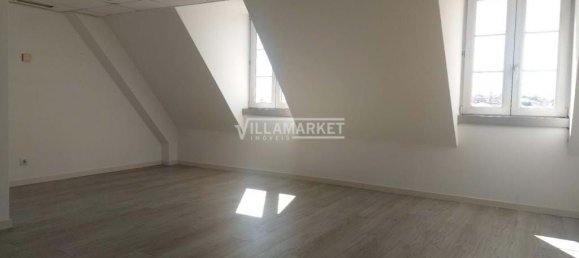 44m² Office in Lisbon, Portugal No. 94113 15