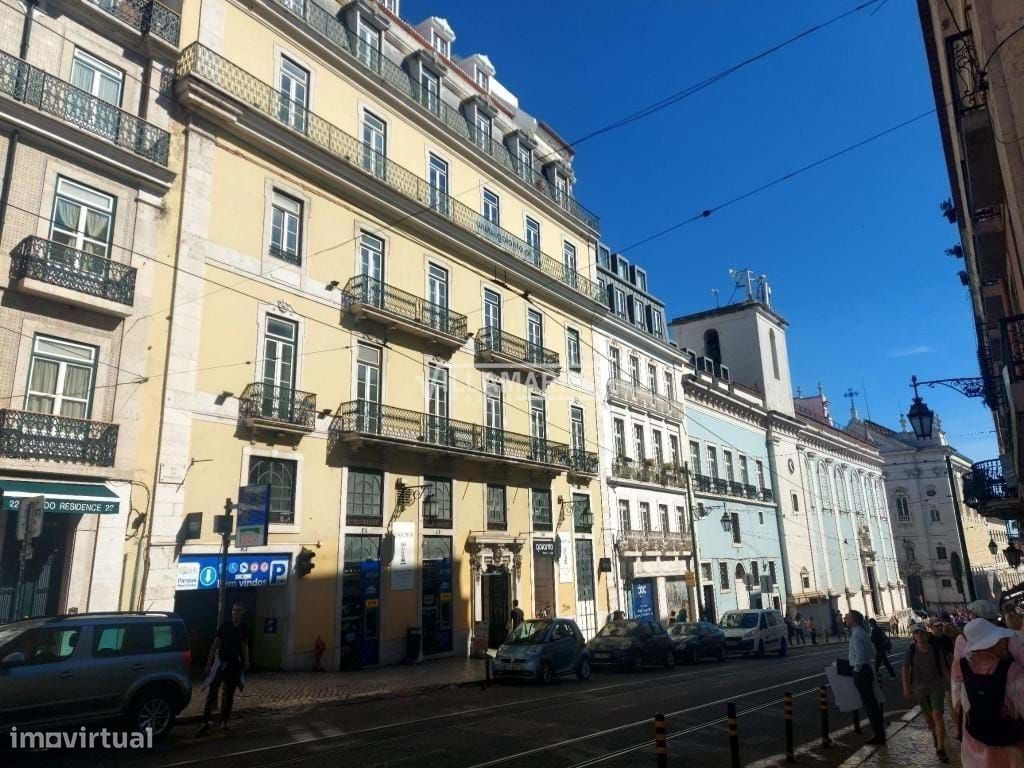 44m² Office in Lisbon, Portugal No. 94113