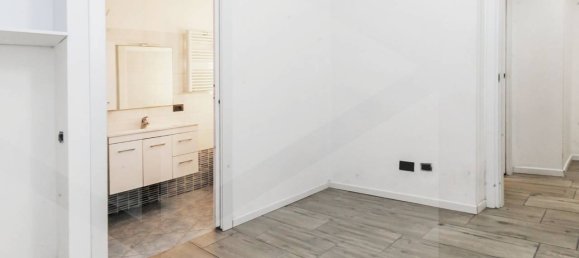 3غرفة شقة في Milan, Italy رقم 241835 16