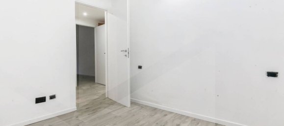 3غرفة شقة في Milan, Italy رقم 241835 15