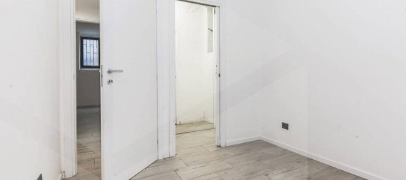 3غرفة شقة في Milan, Italy رقم 241835 11