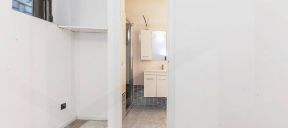 3غرفة شقة في Milan, Italy رقم 241835 17