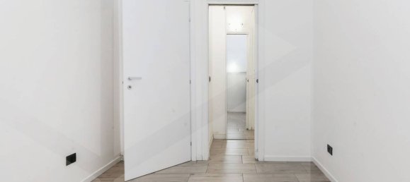 3غرفة شقة في Milan, Italy رقم 241835 12