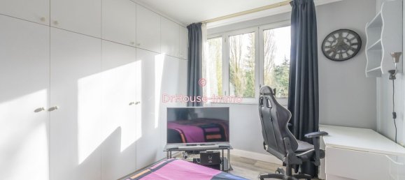 Apartamento T2 em La Celle-Saint-Cloud, France N.º 144584 10