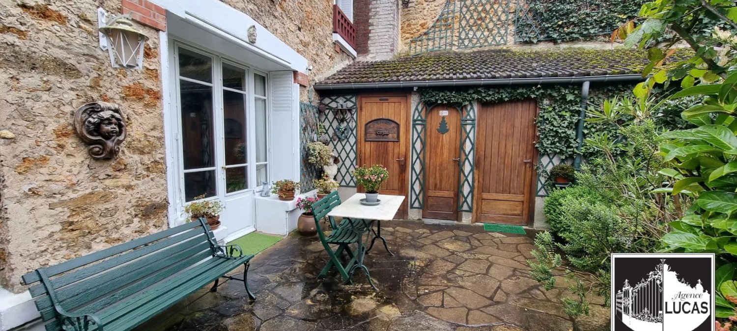 4 bedrooms Villa in Verrieres-le-Buisson, France No. 182812