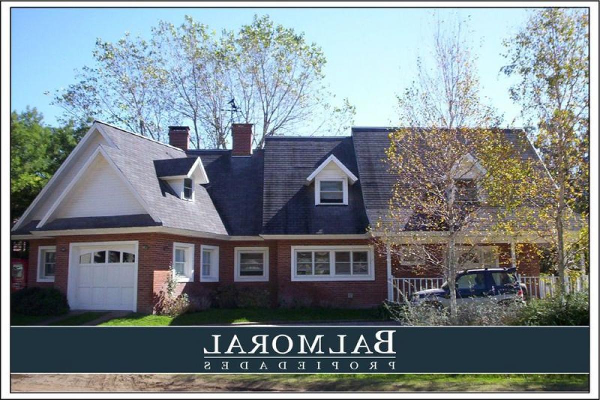 Дом с 4 спальнями в Мар-дель-Плата, Аргентина № 67932