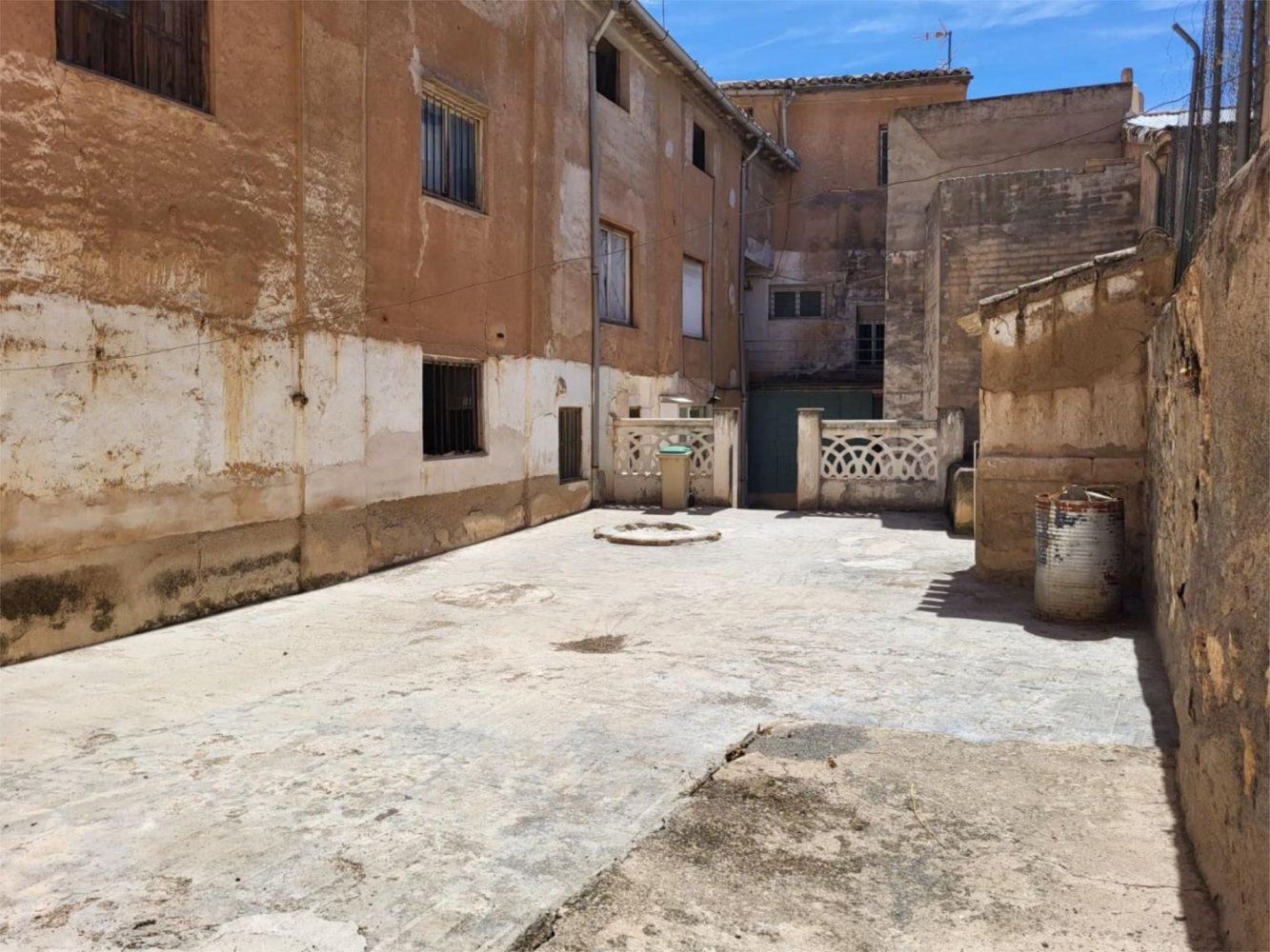 Casa de 6 dormitorios en Caravaca de la Cruz, Spain No. 273087