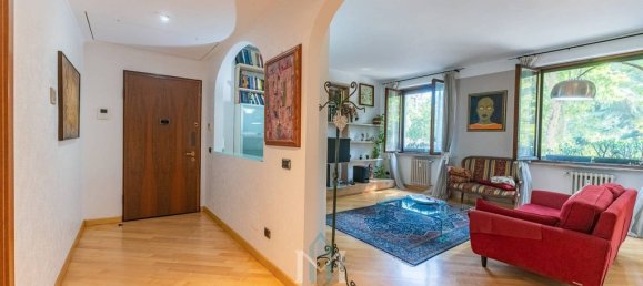 Apartamento de 2 dormitorios en Milan, Italy No. 358869 8