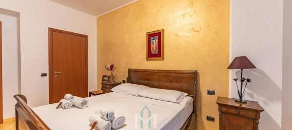 Apartamento de 2 dormitorios en Milan, Italy No. 358869 16