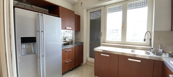 3 rooms Penthouse in Rome, Italy No. 202938 12