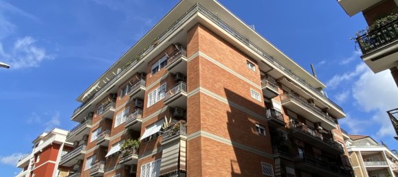 3 rooms Penthouse in Rome, Italy No. 202938 41