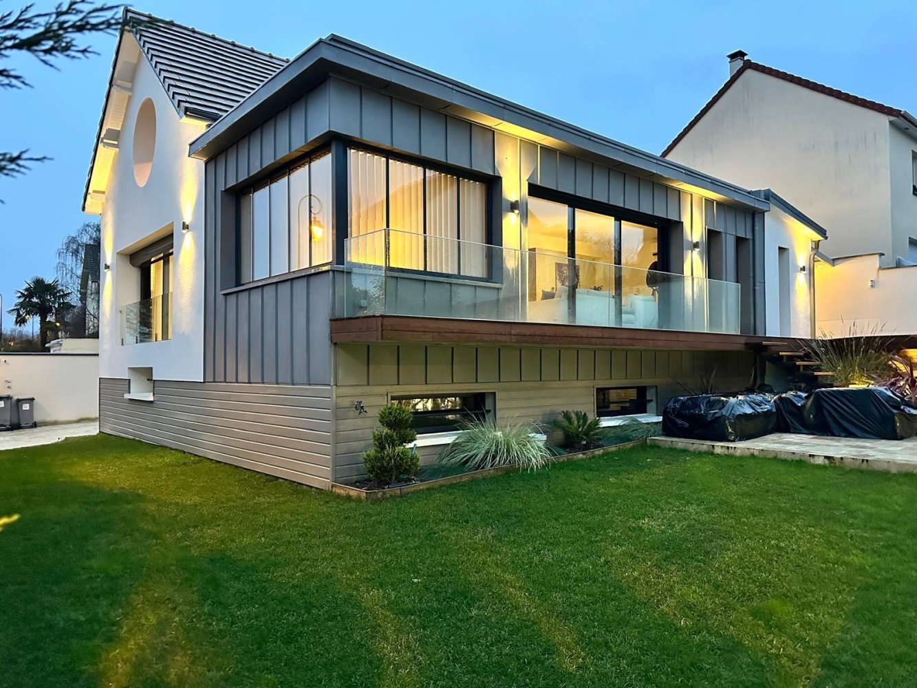 3 bedrooms House in Hardricourt, France No. 146324