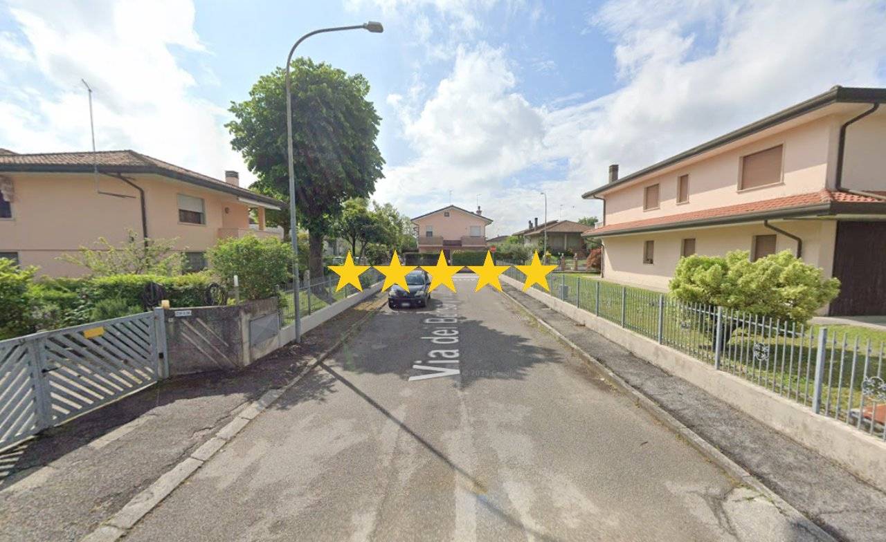 4 bedrooms Apartment in Rosolina, Italy No. 351123