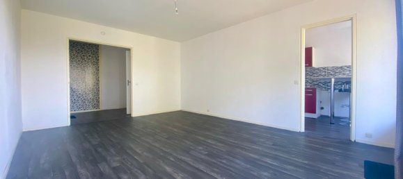 2 chambres Appartement à Marly, France No. 228561 5