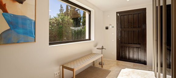 4 bedrooms Villa in Marbella, Spain No. 136179 18