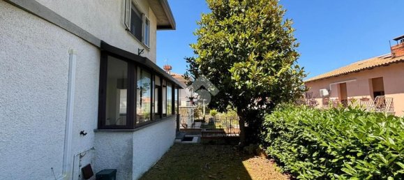 Дом с 7 комнатами в Гвальдо Тадино, Италия № 259101 11