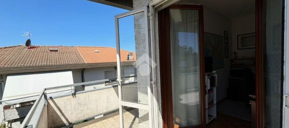 Дом с 7 комнатами в Гвальдо Тадино, Италия № 259101 27