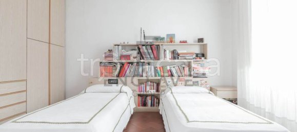 2 bedrooms Villa in Fiesole, Italy No. 212314 20