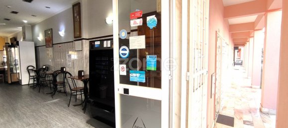 117m² Commercial property in Rio de Mouro, Portugal No. 86867 3