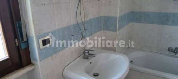 2 bedrooms Apartment in Collecorvino, Italy No. 342186 15
