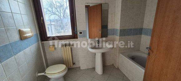 2 bedrooms Apartment in Collecorvino, Italy No. 342186 33
