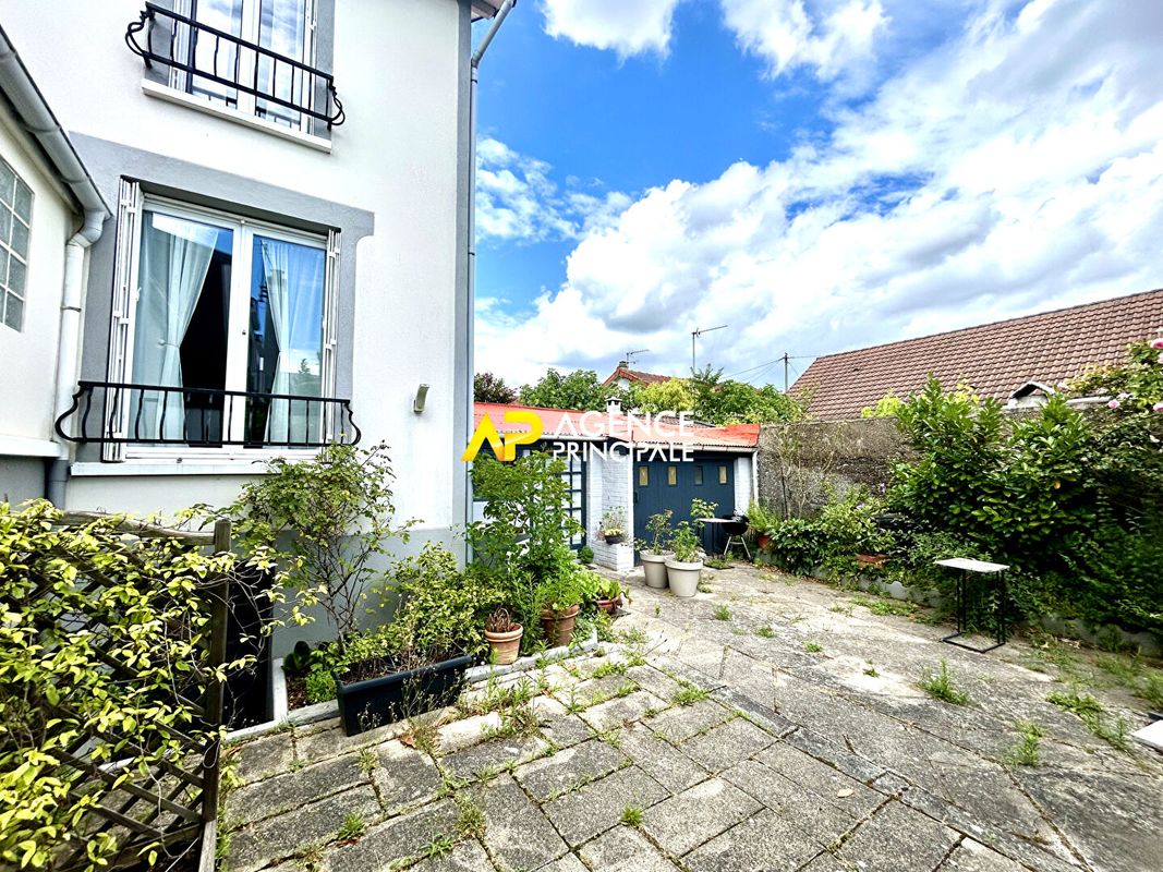 Casa T2 em Bezons, France N.º 127375