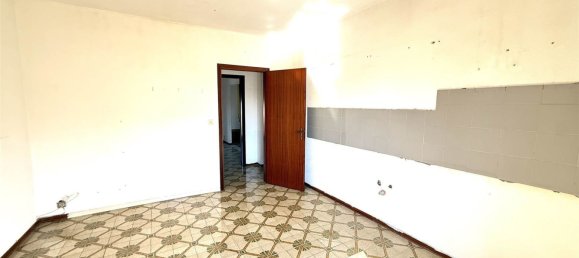 5 غرف نوم شقة في Mascalucia, Italy رقم 327711 16