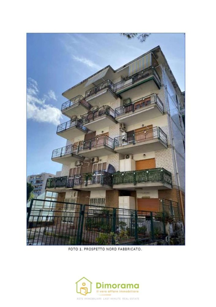 5 rooms Apartment in San Giorgio a Cremano, Italy No. 268063