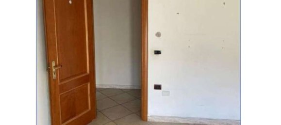 5 rooms Apartment in San Giorgio a Cremano, Italy No. 268063 11