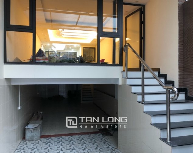 Casa en Tay Ho, Vietnam 720 m² No. 1526