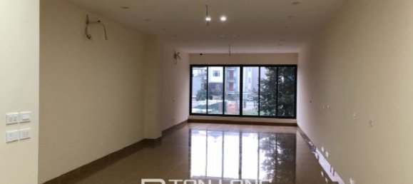Casa en Tay Ho, Vietnam 720 m² No. 1526 3