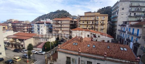 Квартира с 3 спальнями в Капо д’Орландо, Италия № 150885 4